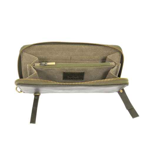 Juniper Chloe Zip Around Wallet Wristlet