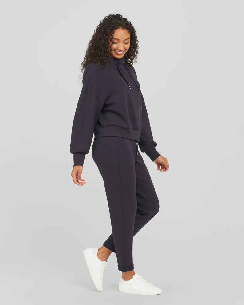 SPANX Airessentials Tapered Pant