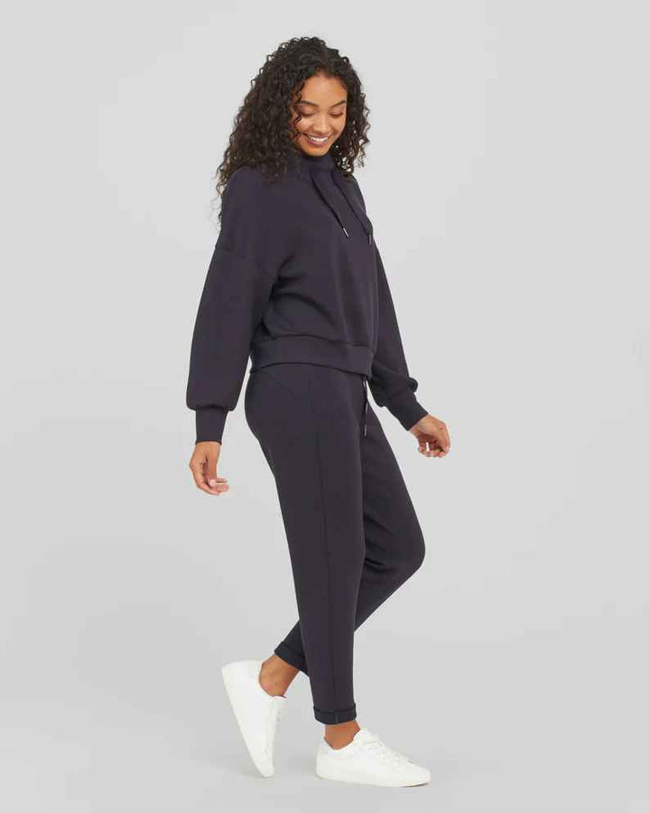 SPANX Airessentials Tapered Pant