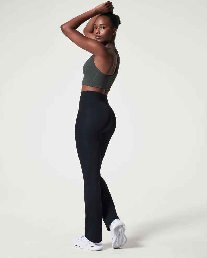 SPANX BOOTY BOOST FLARE YOGA PANT