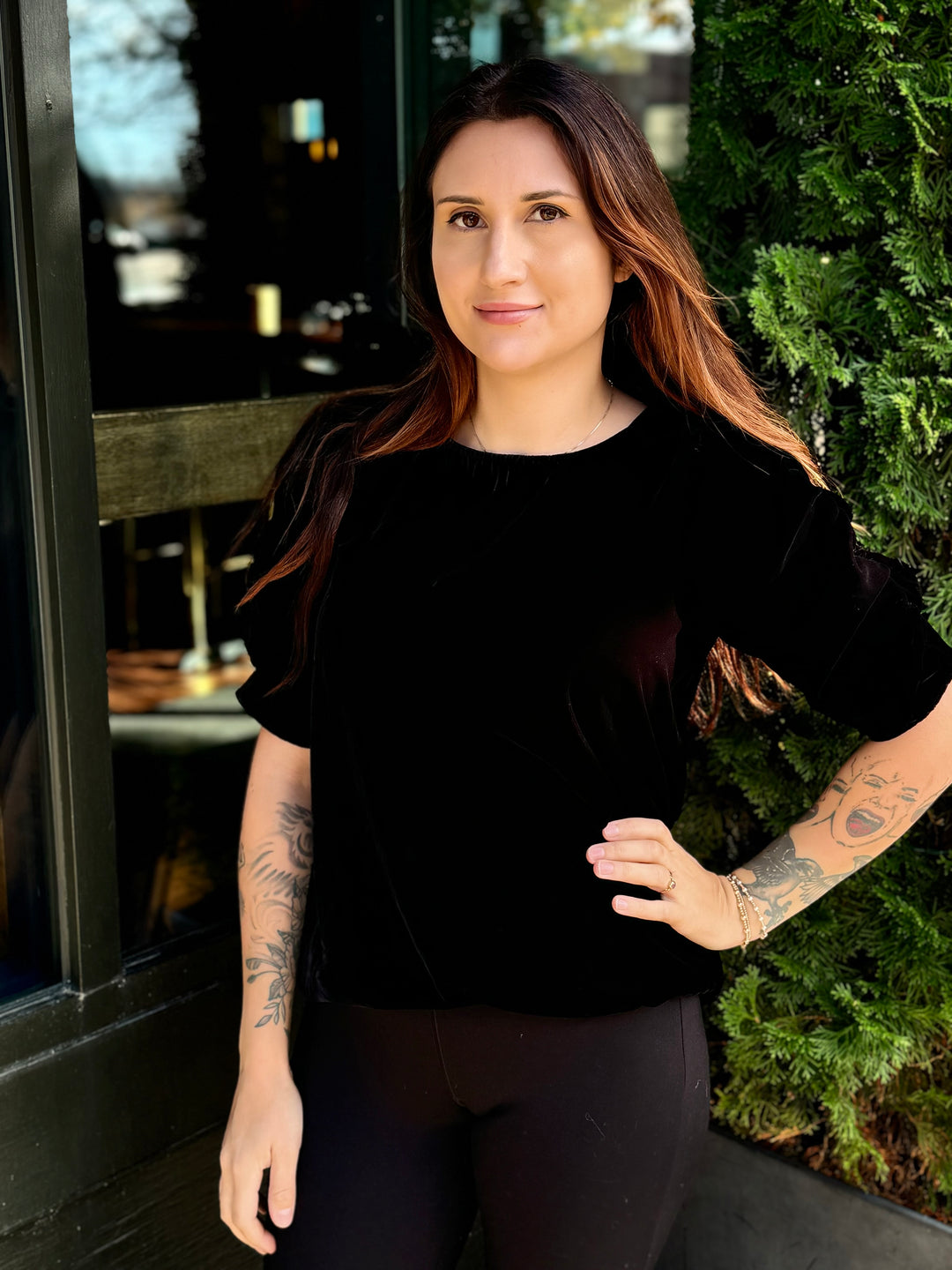 BLACK VELVET RUCHED SLEEVE TOP