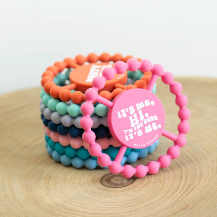 TAYLOR'S IT'S ME HI TEETHER