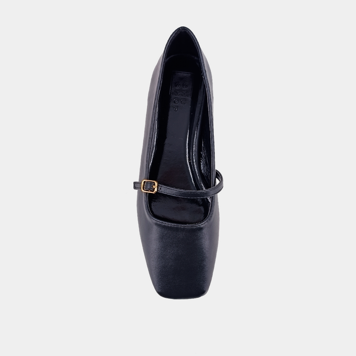 BLACK ADELE FLATS