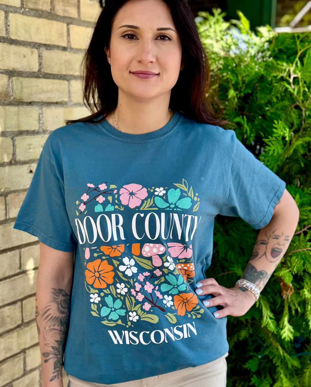 TEAL DOOR COUNTY FORAGE FLOWERS TEE