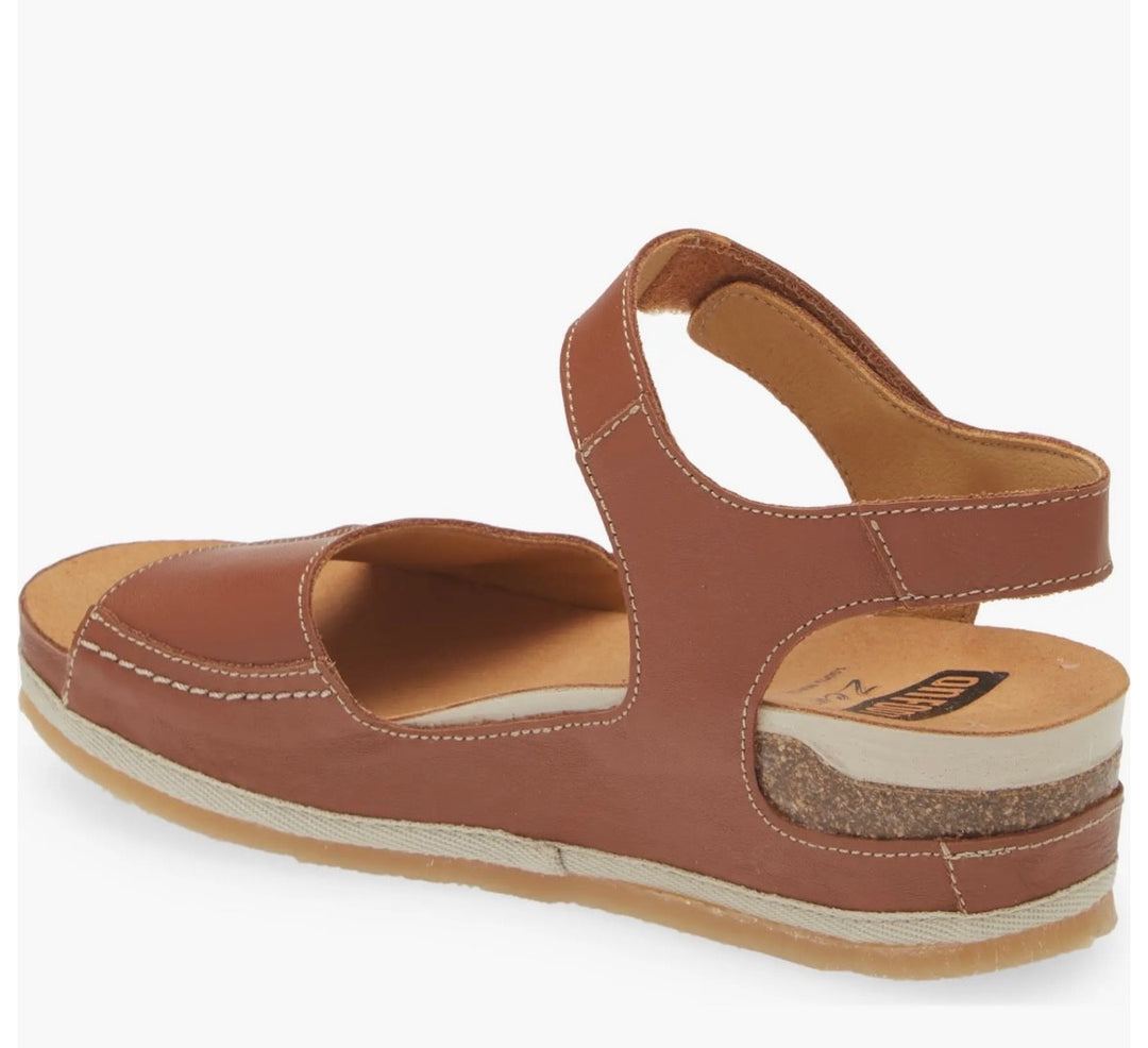 CUERO TAN PLATFORM SANDAL BY ONFOOT