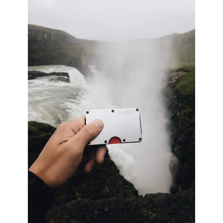 SILVER ALUMINUM GRID WALLET