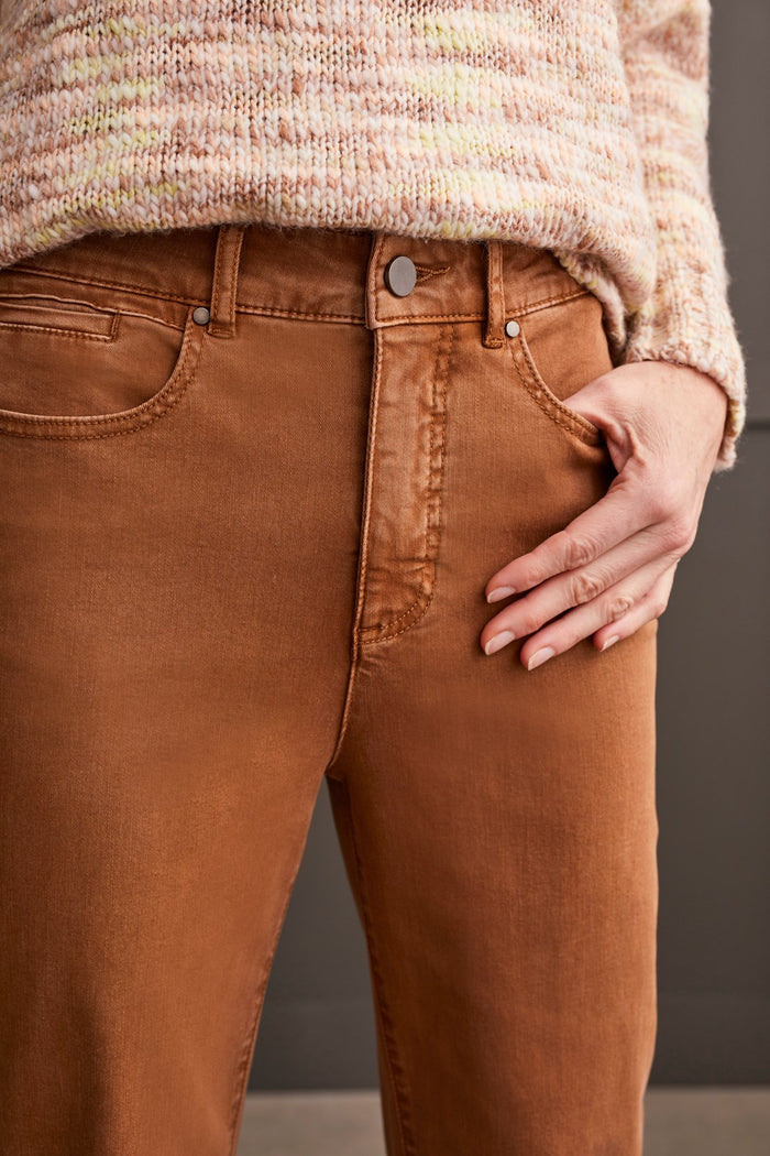 WALNUT COMFORT STRETCH FLY FRONT WIDE TWILL JEANS