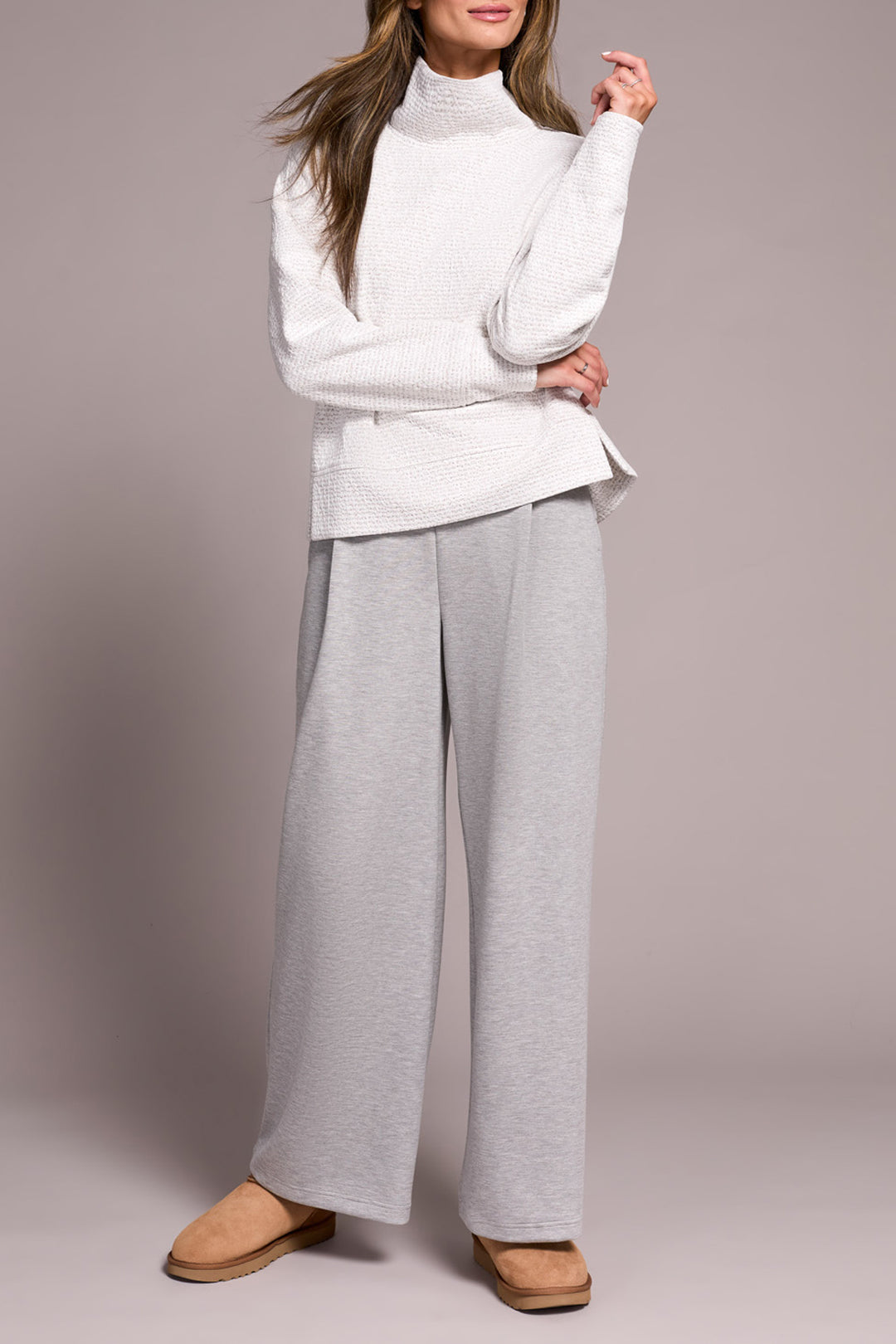 HEATHER FROST GREY TEXTURED KNIT FUNNEL NECK TOP
