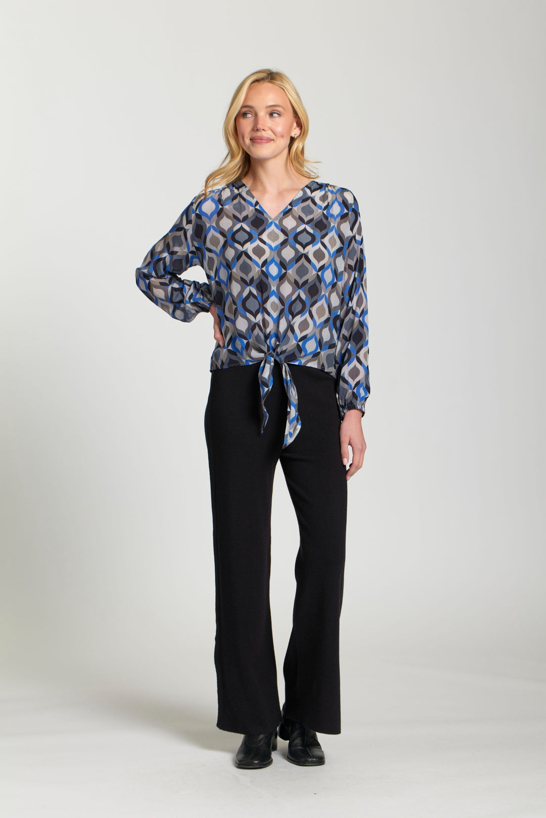STEVIE DIAMOND PRINT TIE FRONT BLOUSE