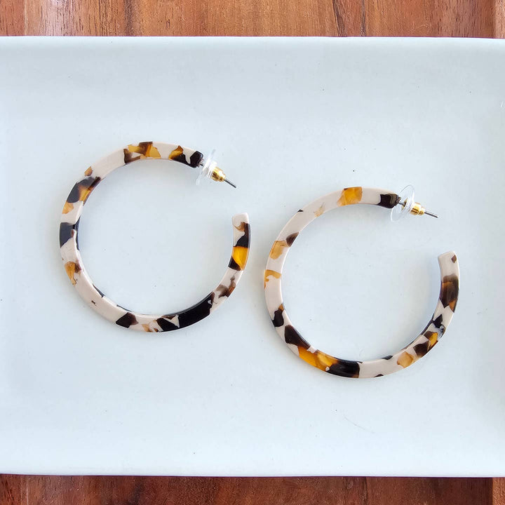 CARAMEL LATTE CAMERON HOOP EARRINGS