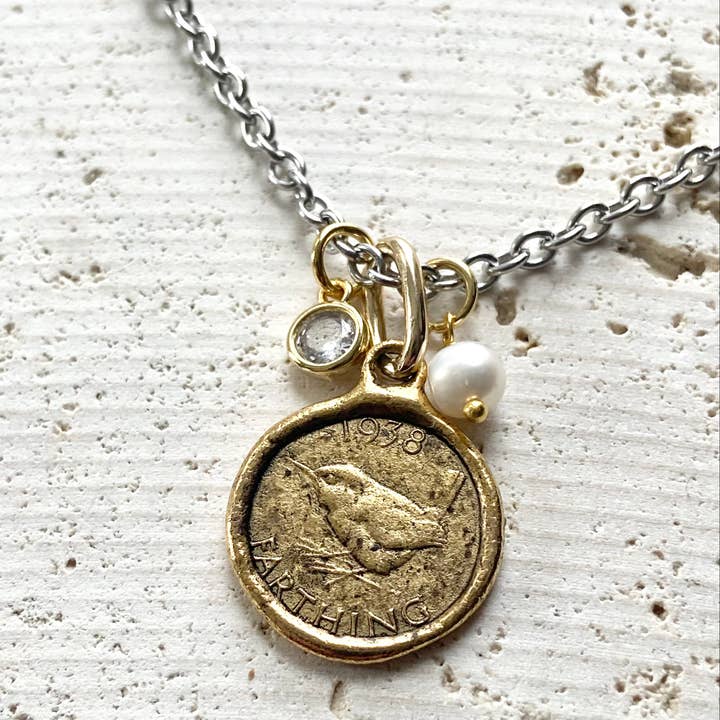 MIXED METAL  ENGLISH ROYAL BIRD NECKLACE
