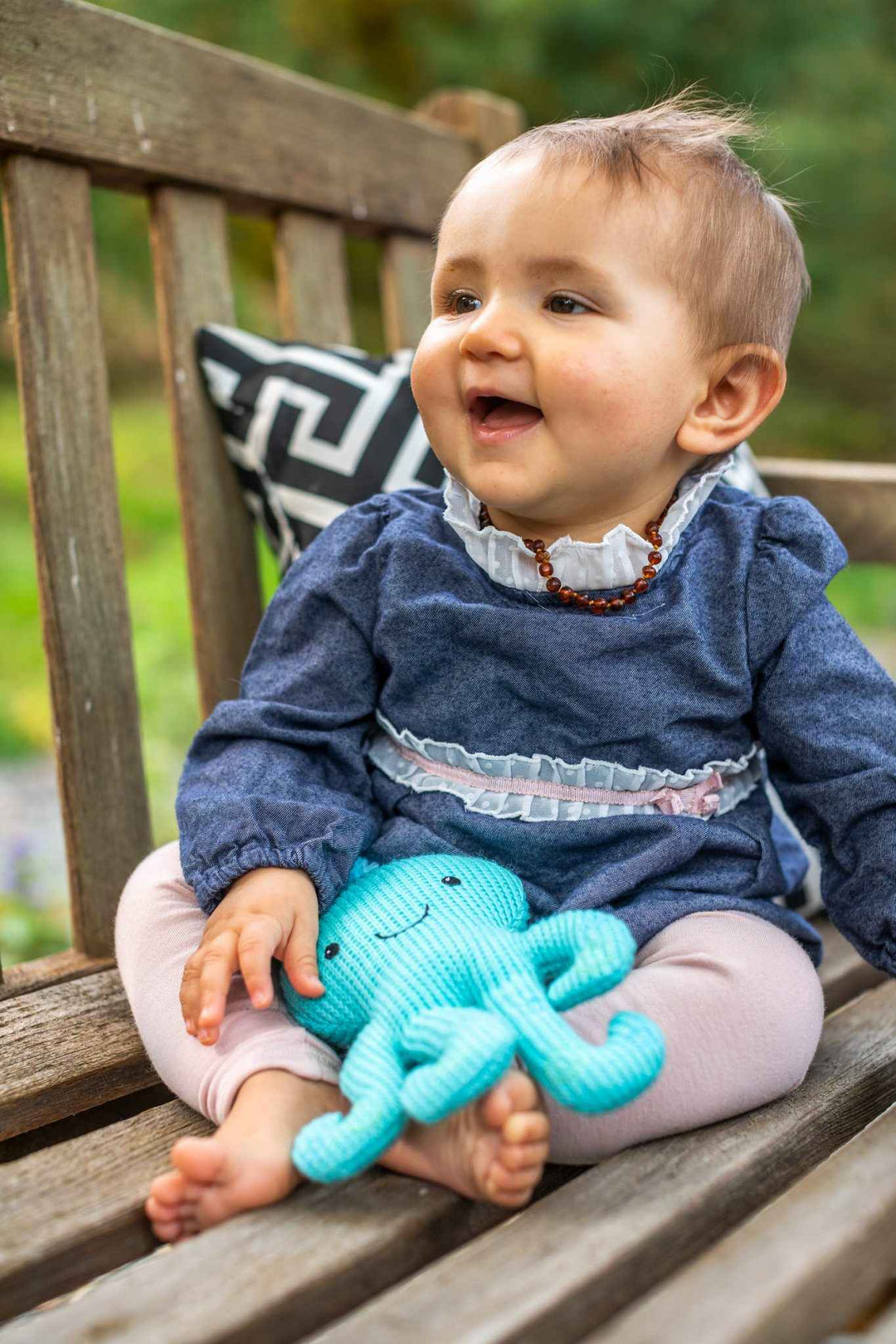 KNITTED NURSERY OCTOPUS