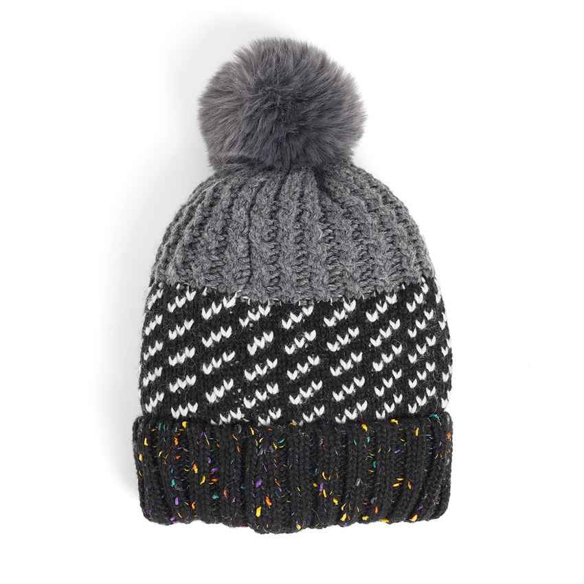 LUMI BLACK & WHITE POM HAT