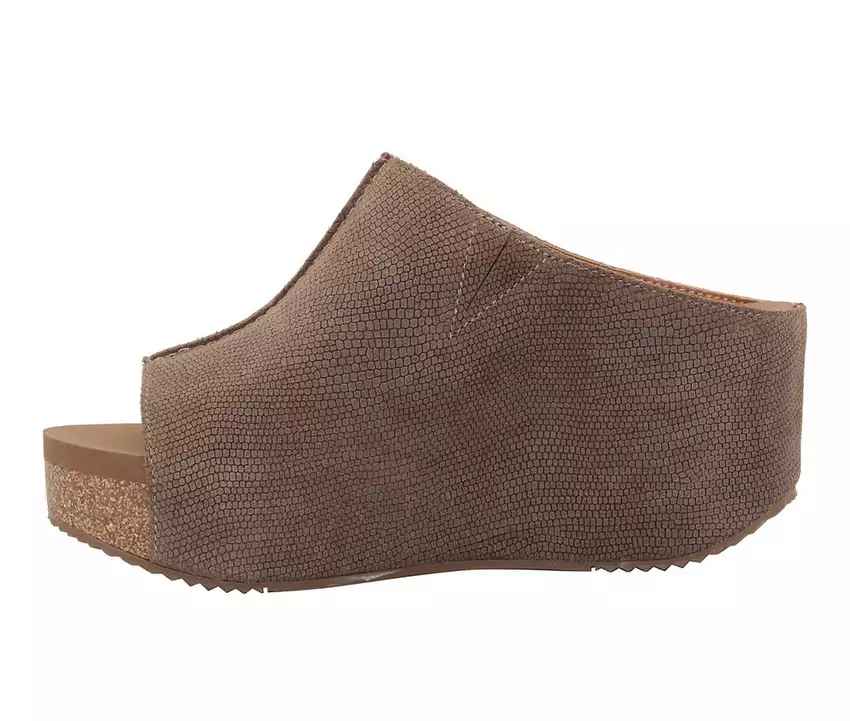 CARRIER CLAY EMBOSSED WEDGE