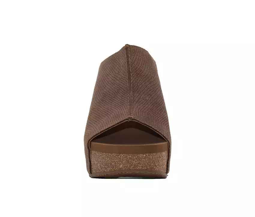 CARRIER CLAY EMBOSSED WEDGE