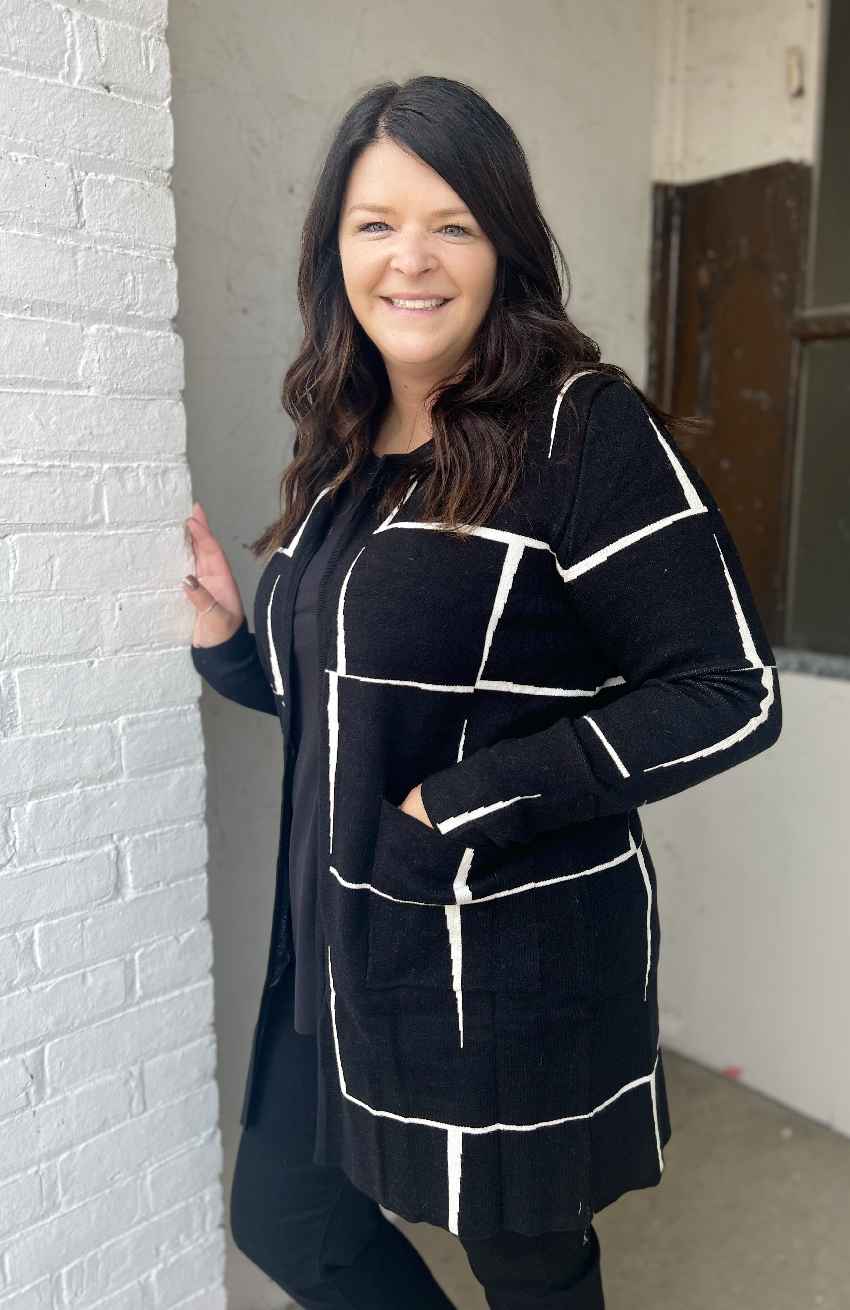 MOLLY BLACK CARDIGAN
