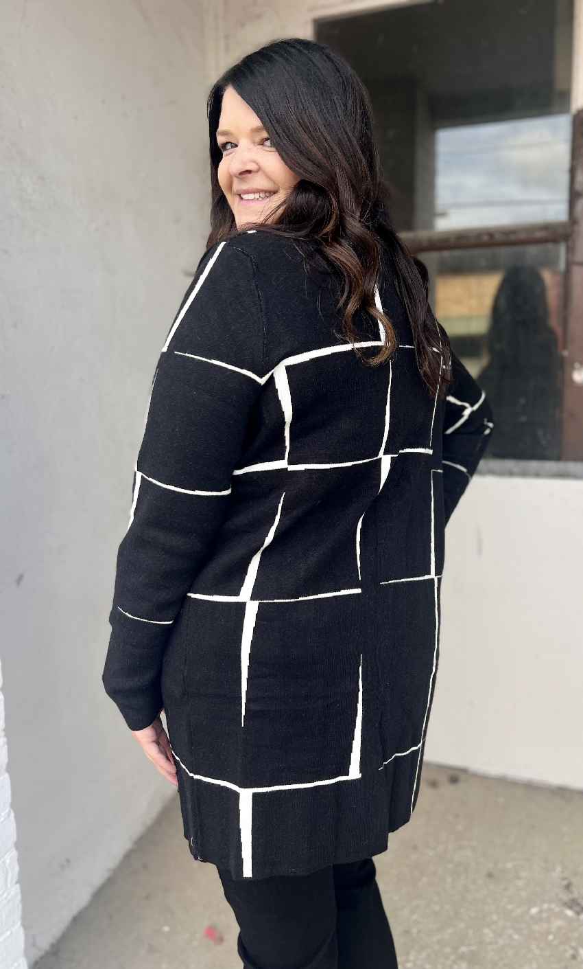 MOLLY BLACK CARDIGAN
