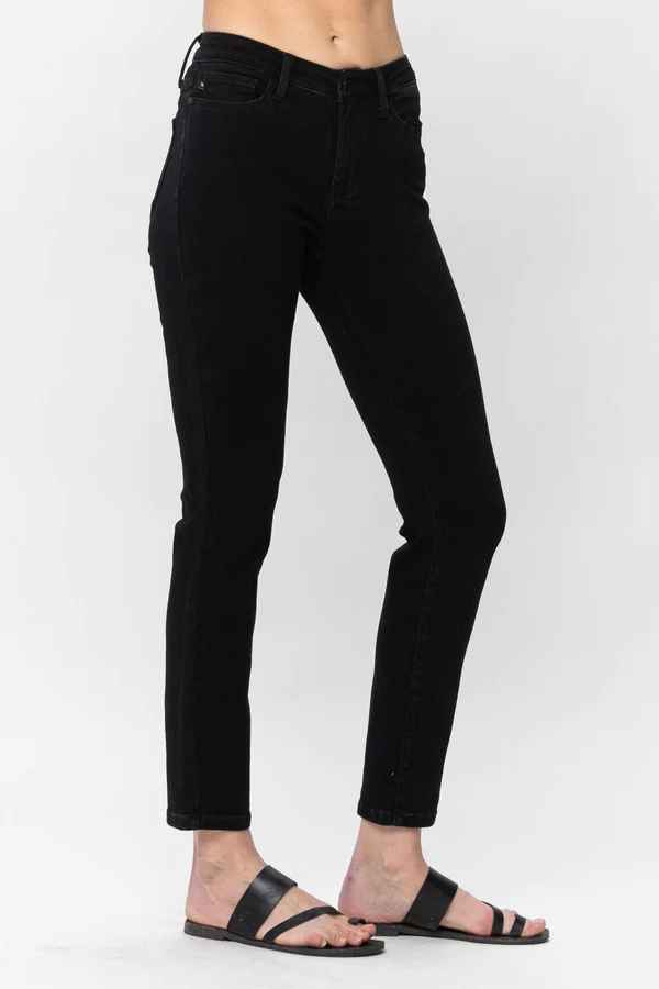 Plus Layla Black Mid-Rise Slim Fit Jeans