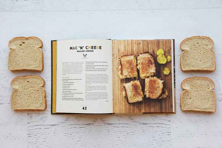 GRILLED CHEESE KITCHEN BOOK