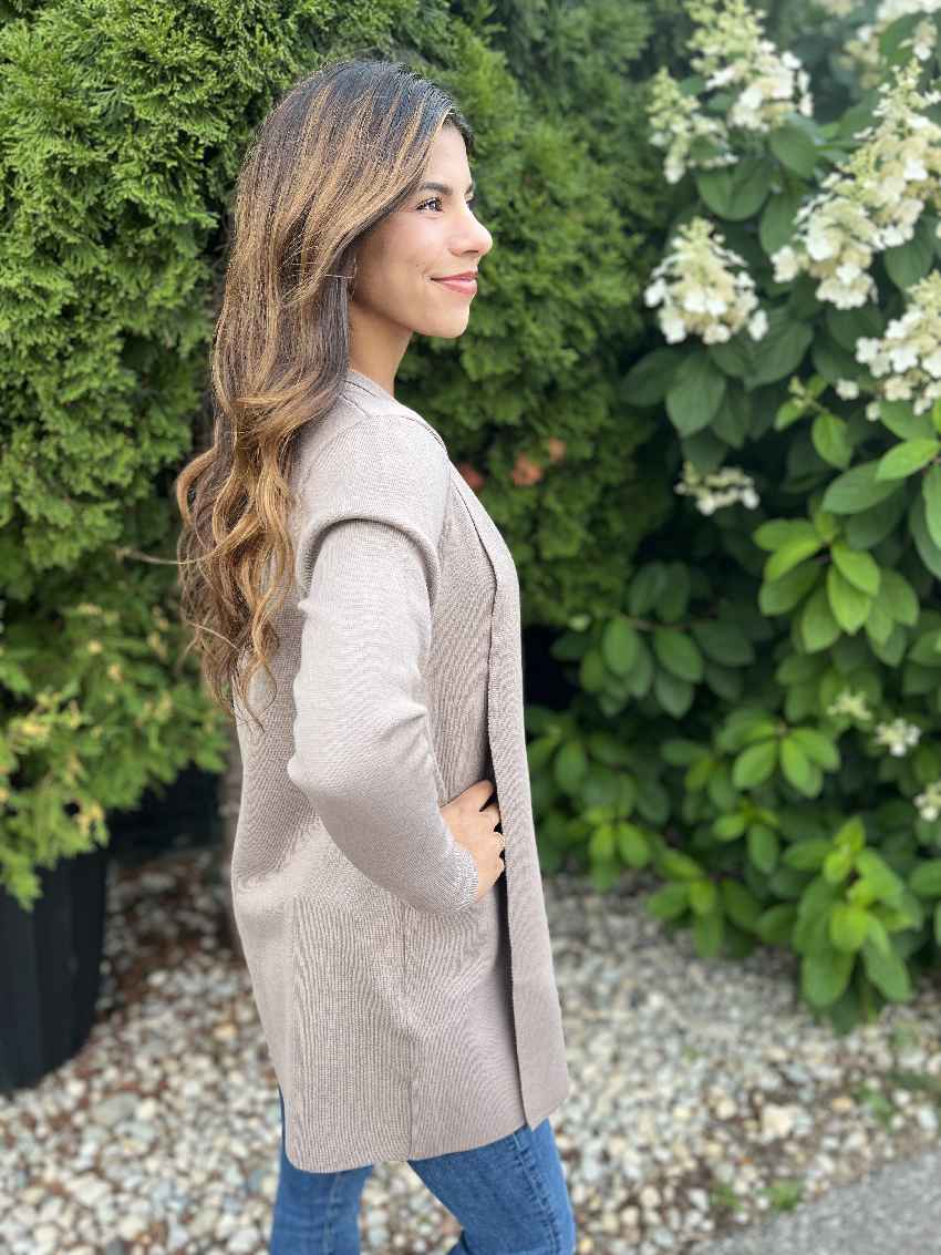 MOCHA BUTTON CUFF CARDIGAN
