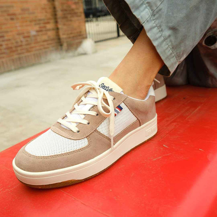 CARDINAL LATTE SNEAKERS