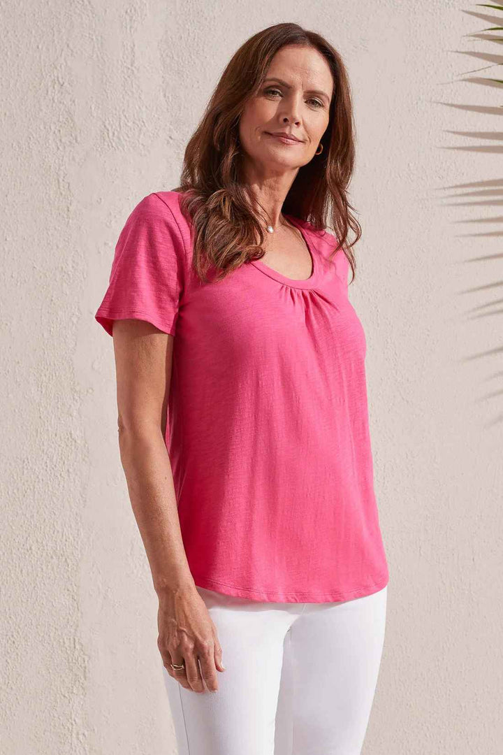 RASPBERRY U-NECK TEE