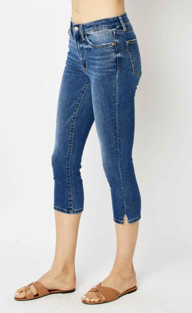 MARI SIDE SLIT CAPRI JEANS
