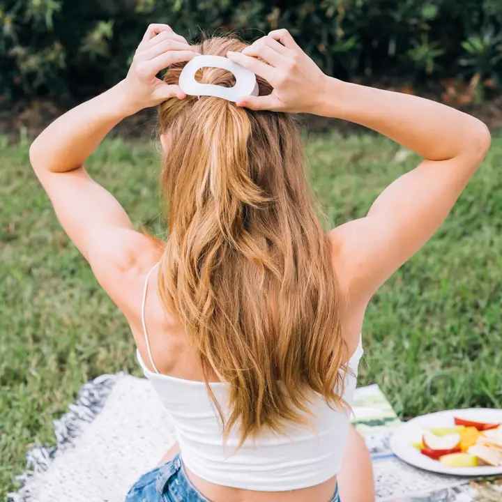 Coconut White Small Flat Round Hair Clip