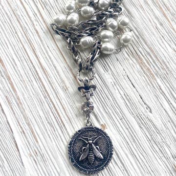 SILVER FRENCH BEE COIN & PEARL VINTAGE NECKLACE
