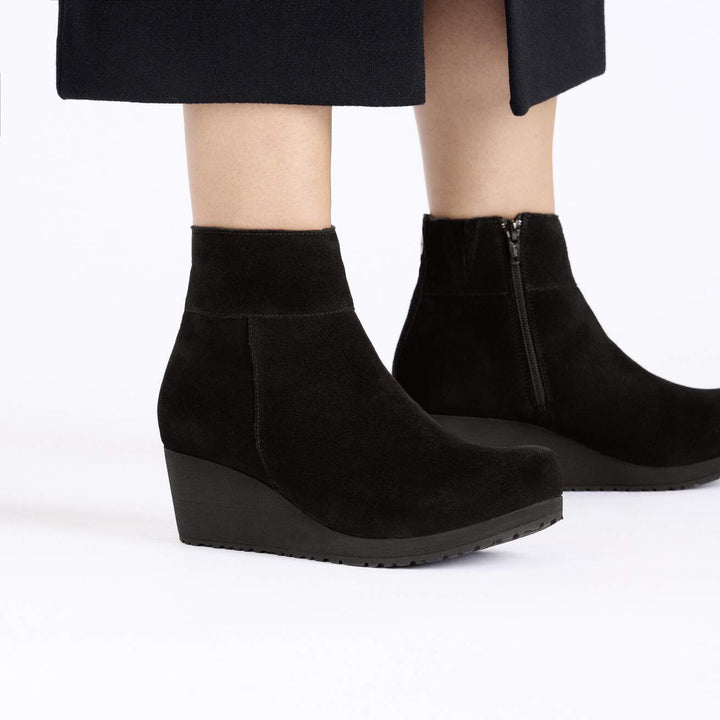 EBBA BLACK SUEDE ANKLE BOOT