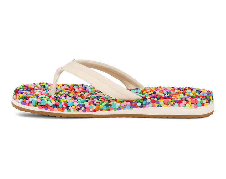 RAINBOW CONFETTI BUBBLECUSH