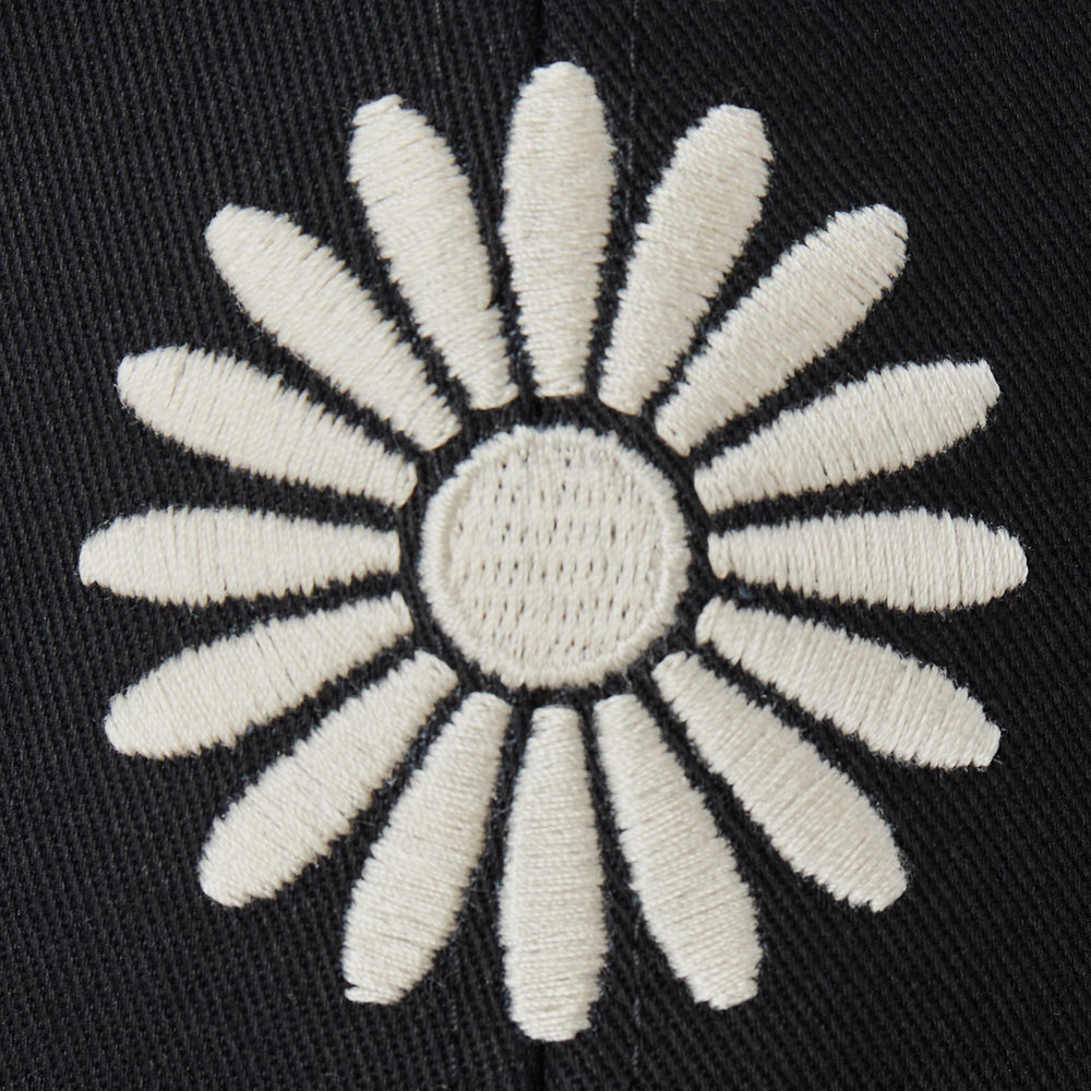 CLEAN DAISY TRUCKER HAT
