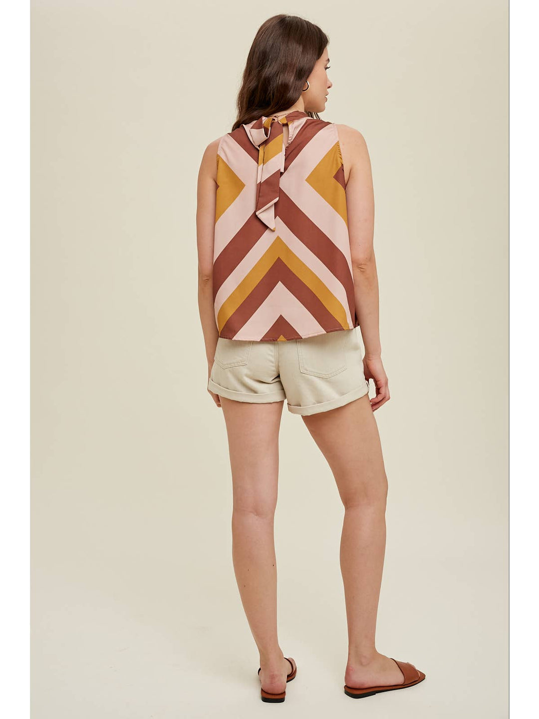 CARAMEL SLEEVELESS CHEVRON TOPi