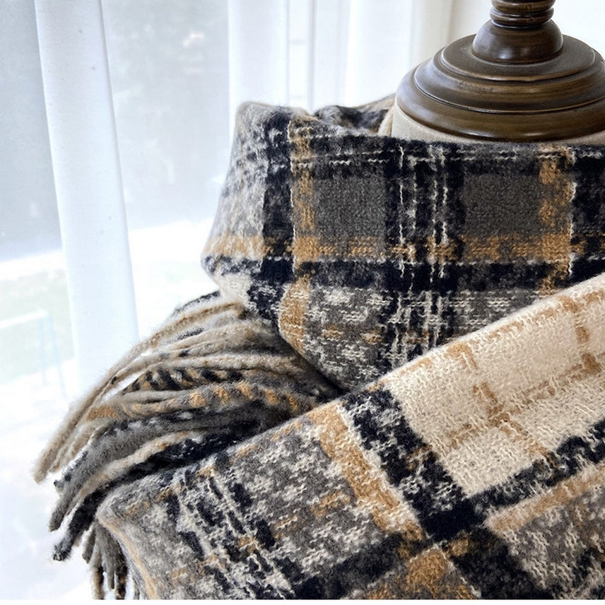BLACK & OATMEAL PLAID SCARF

