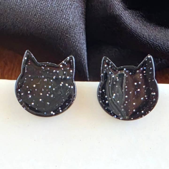 DAINTY CAT BLACK GLITTER STUD EARRINGS