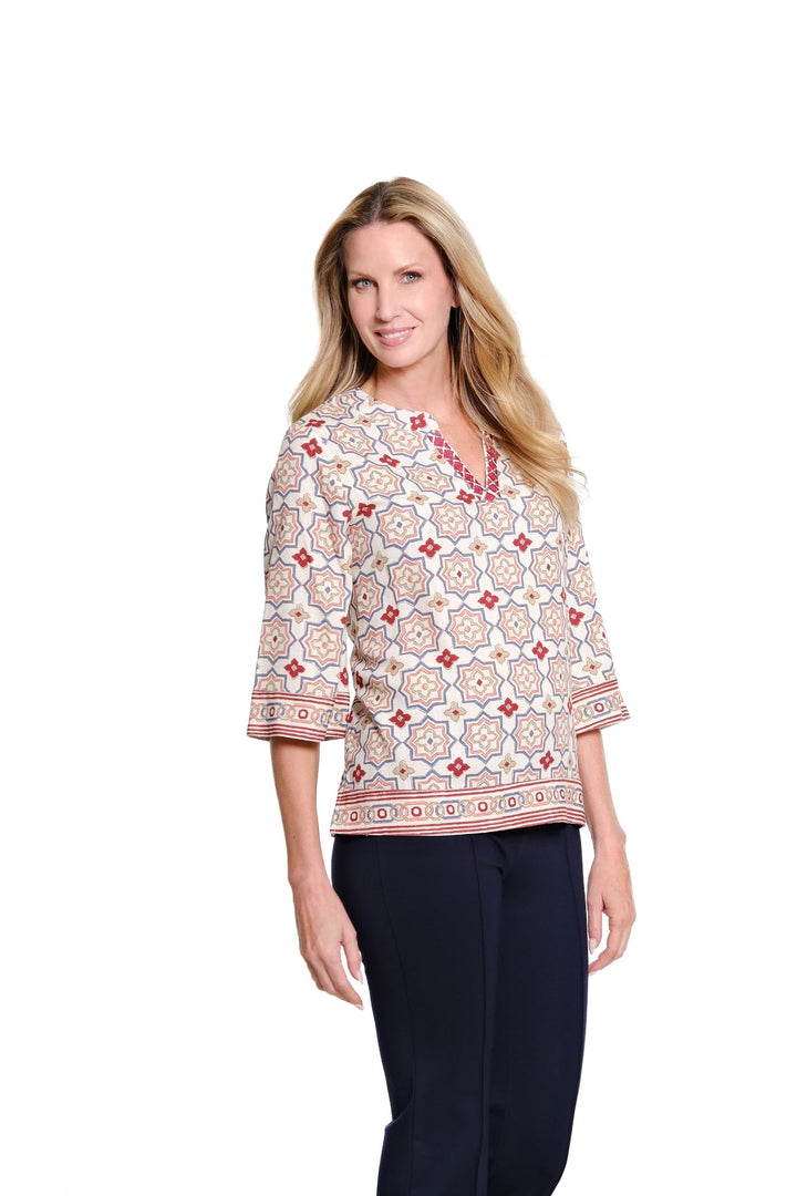 DANA SUNDANCE 3/4 FLARE SLEEVE EMBROIDERED TOP