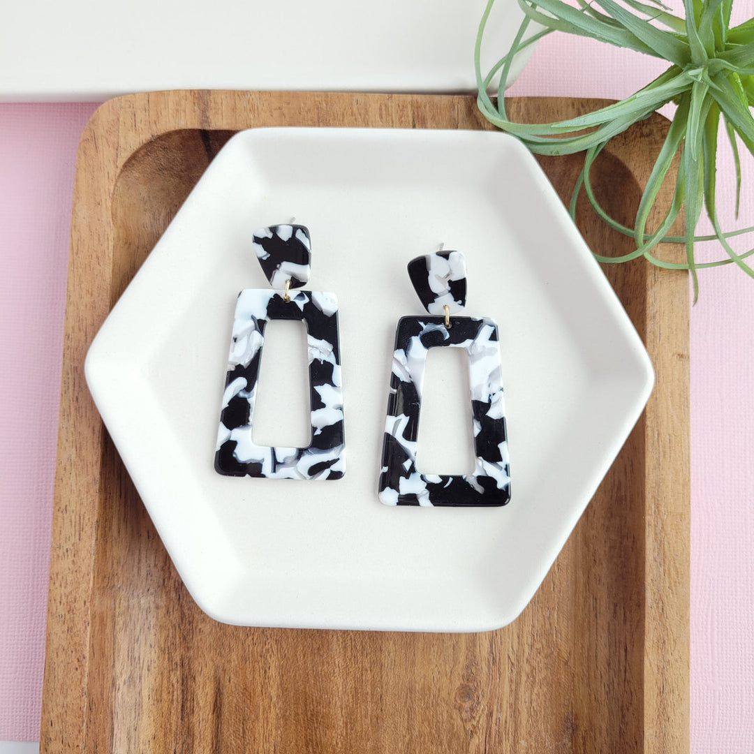 AVERY BLACK & WHITE EARRINGS