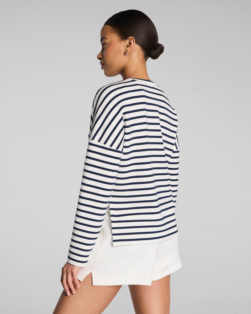 TIMELESS NAVY & POWDER STRIPE AIRESSENTIALS CREWNECK TOP