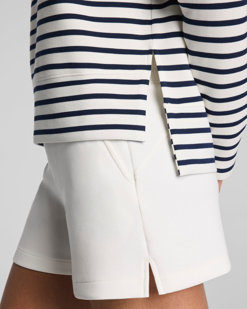 TIMELESS NAVY & POWDER STRIPE AIRESSENTIALS CREWNECK TOP