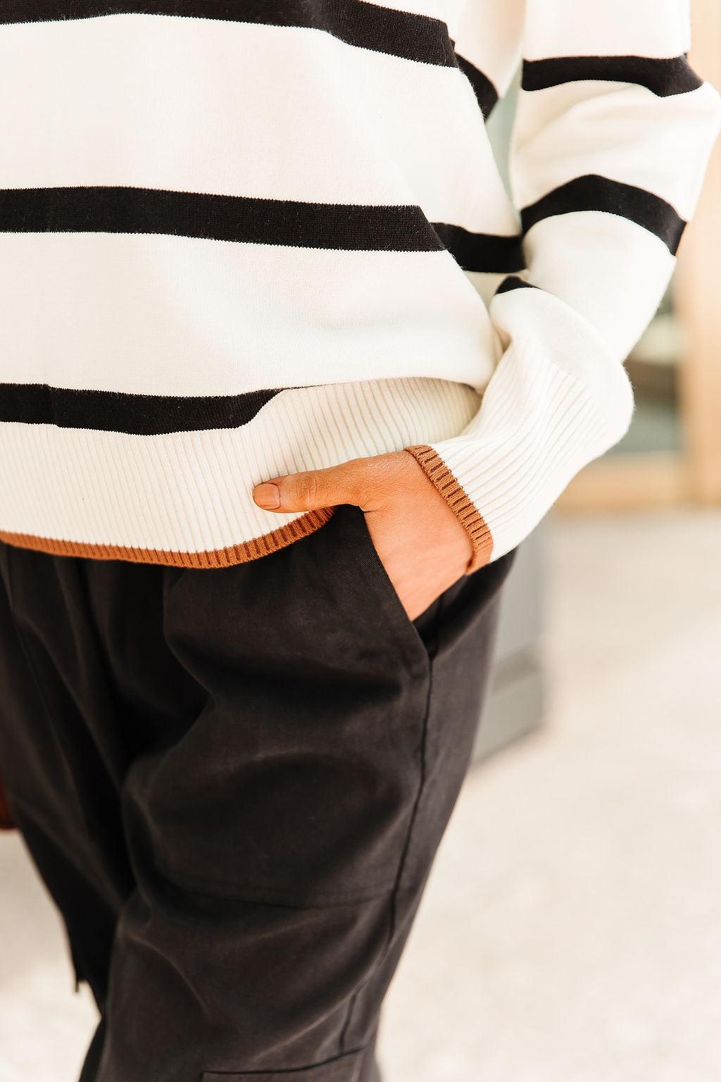 CHIC STRIPE SWEATER