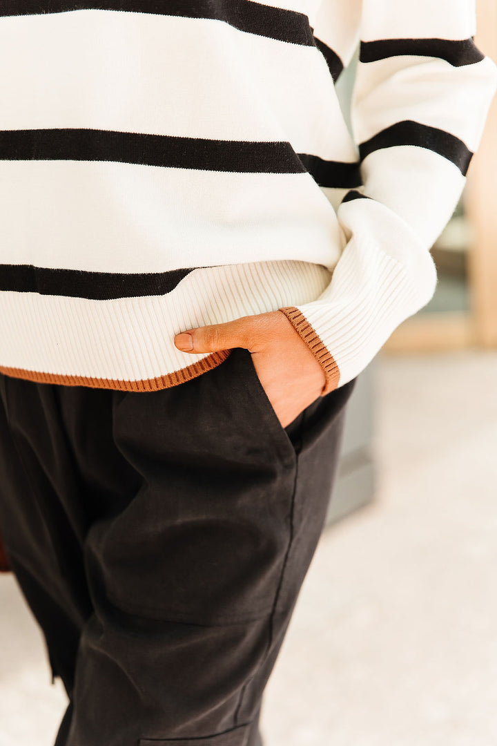 CHIC STRIPE SWEATER