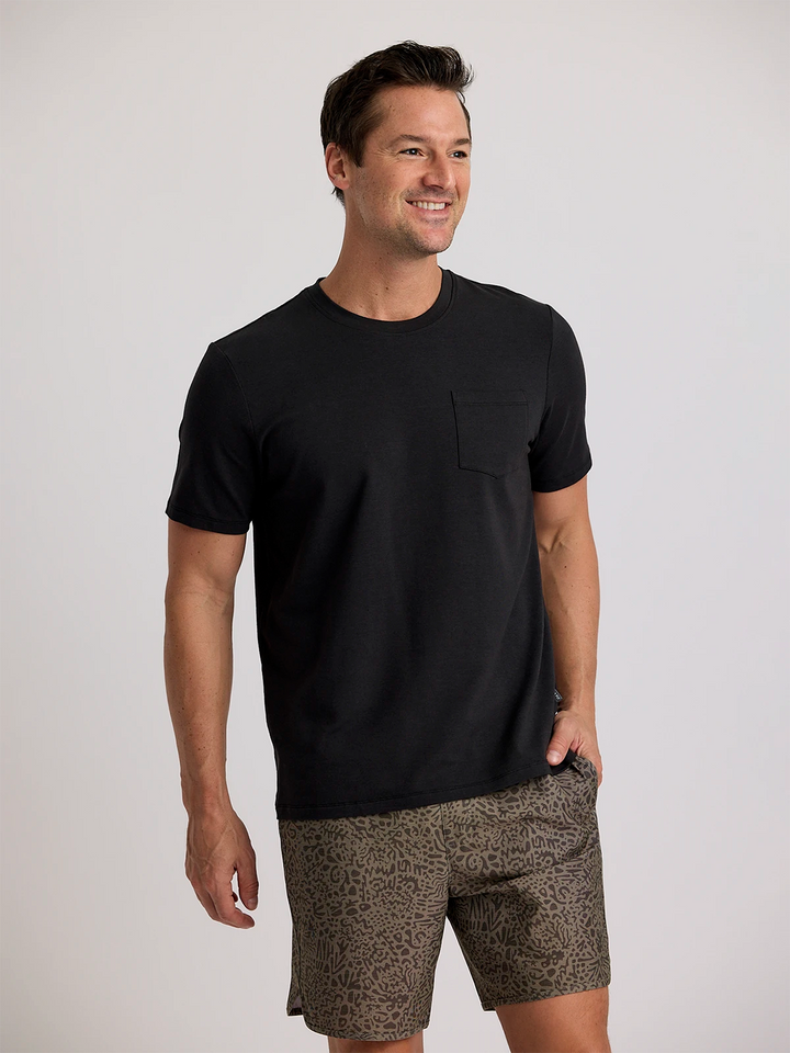 MEN'S BLACK CURRENT POCKET TEE