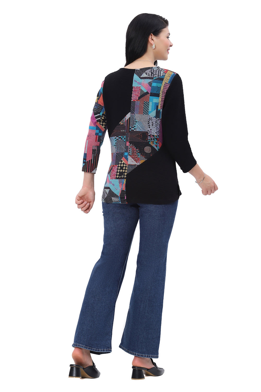 MAMIE 3/4 SLEEVE V-NECK TOP
