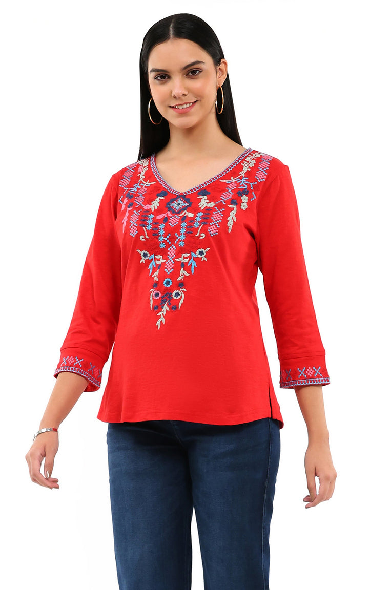 JENNA RED EMBROIDERED V-NECK KNIT TOP
