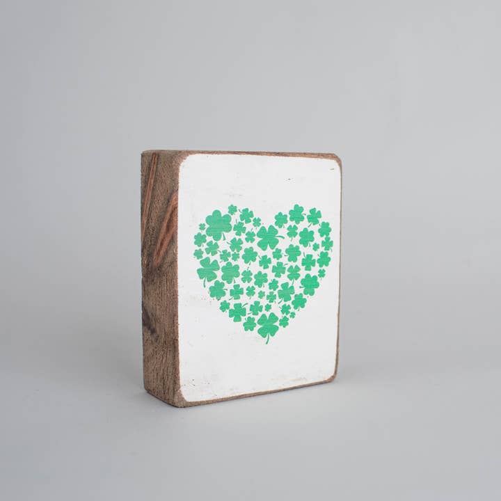 CLOVER HEART BLOCK SIGN
