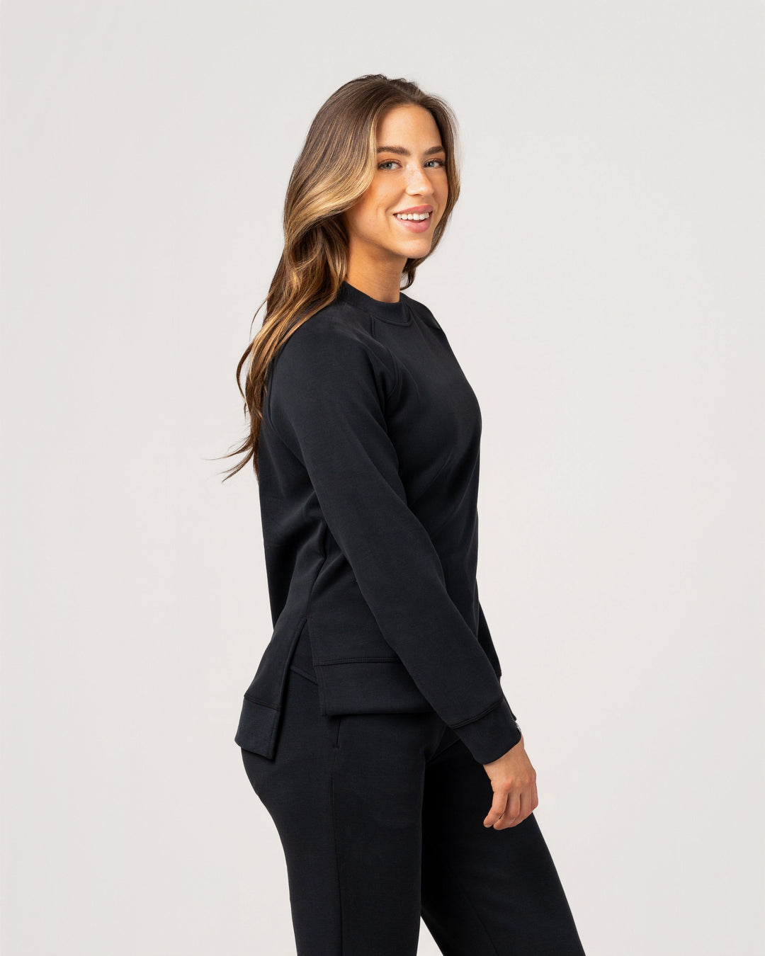 BLACK COMFORT ZONE CREW