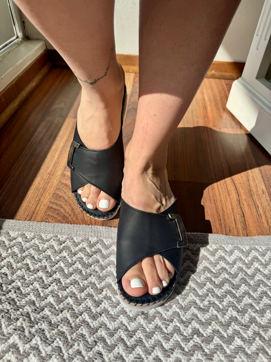 AGUA BLACK SANDAL