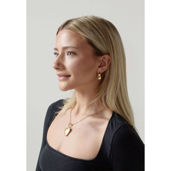 GOLD HEART TOGGLE LOCKET NECKLACE