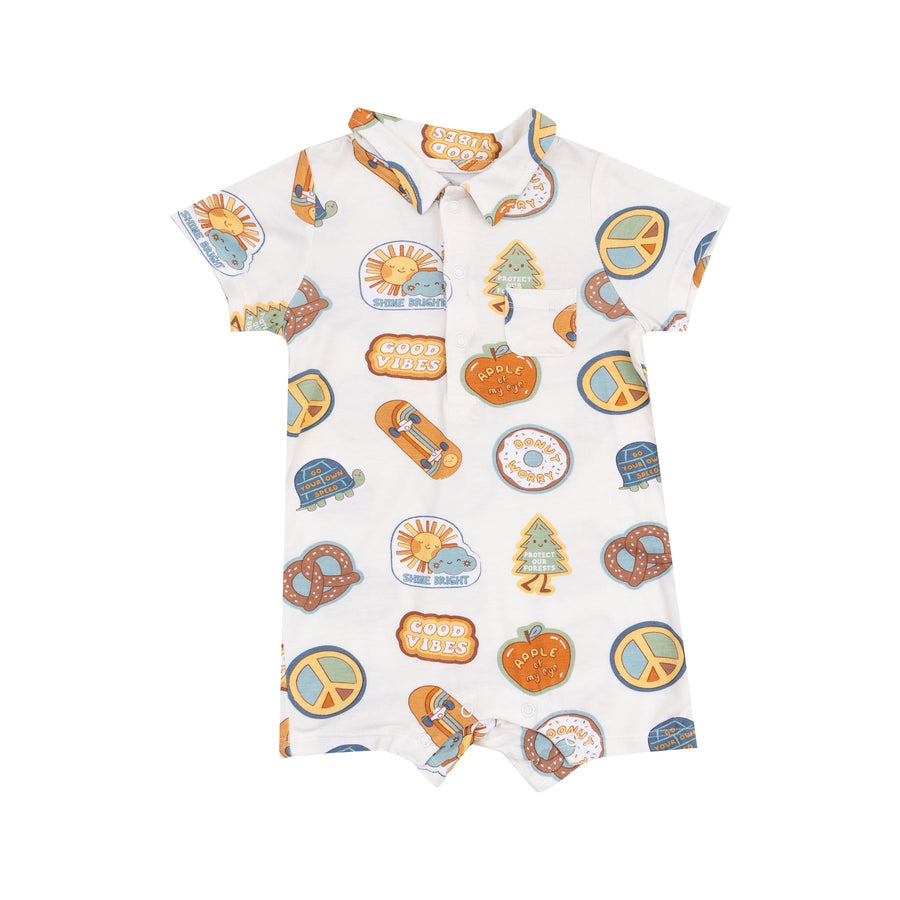 GROOVY VIBES STICKERS POLO SHORTIE
