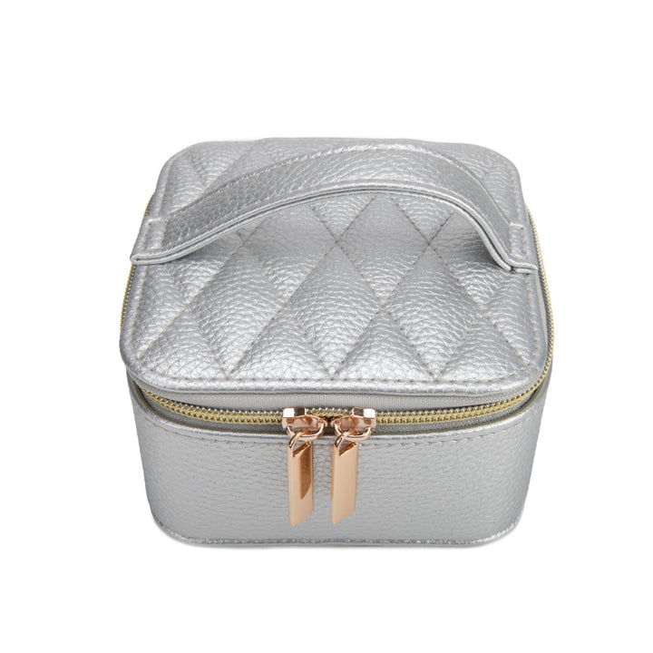 SILVER LEAH QUILTED TRAVEL JEWELRY CASE